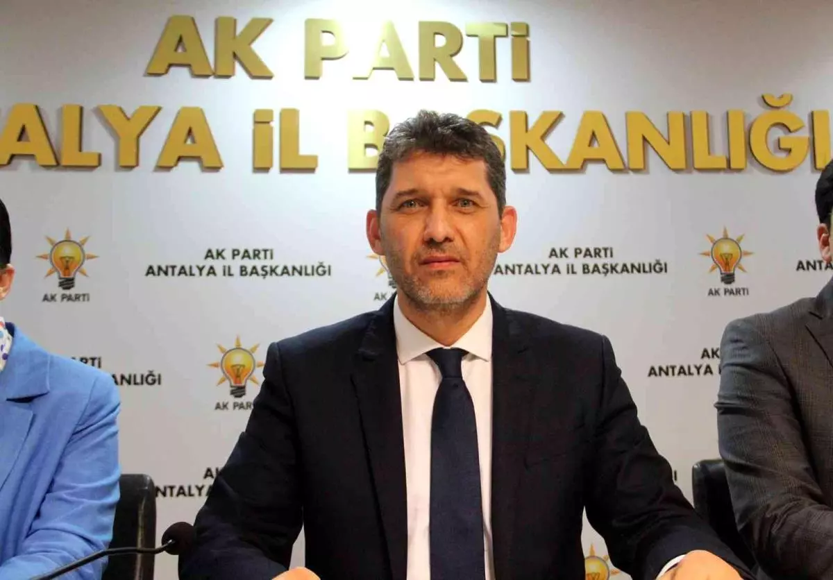 AK Parti Antalya İl Başkanı &Ccedil;etin'den Muhittin B&ouml;cek yorumu! 'İddialar mide bulandırıcı'