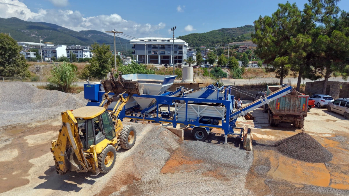 Alanya'da asfalt &ccedil;alışmalarında yeni d&ouml;nem! İlk kez kullanıldı