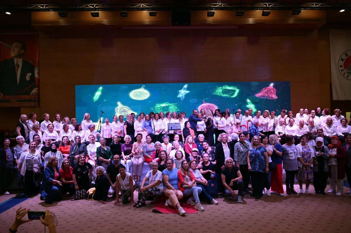 Antalya Kepez&rsquo;de festival renkli g&ouml;r&uuml;nt&uuml;lerle sona erdi