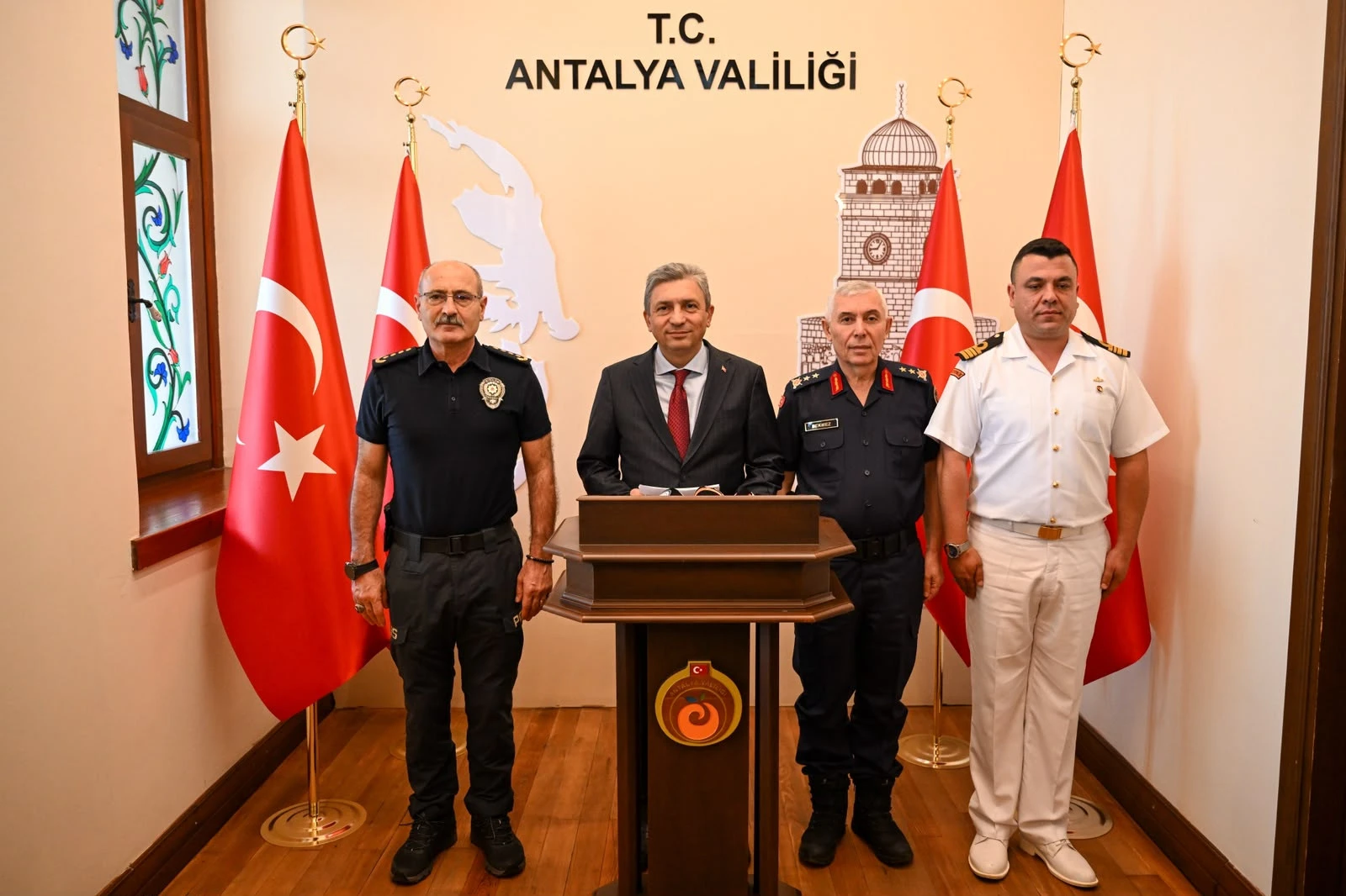 Antalya'da Eyl&uuml;l ayı g&uuml;venlik bilan&ccedil;osu a&ccedil;ıklandı